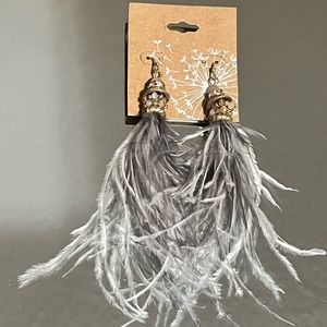 ⛸️ Feather Earrings